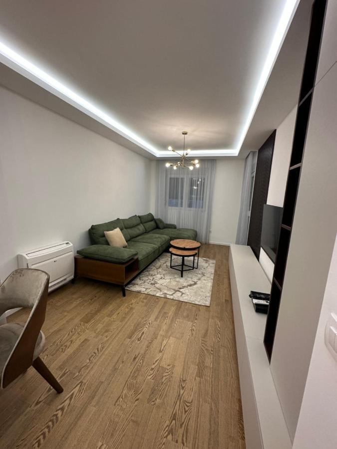 Luxury Apartments D&B Подгорица Екстериор снимка