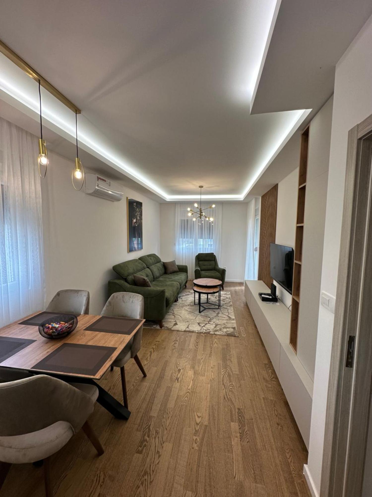 Luxury Apartments D&B Подгорица Екстериор снимка