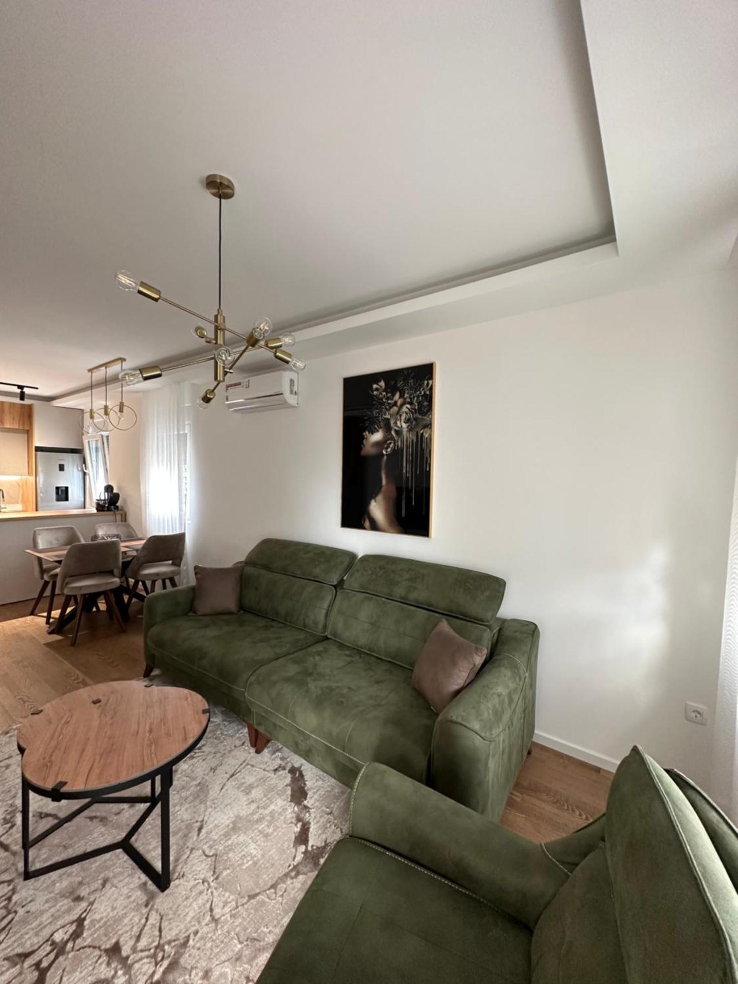 Luxury Apartments D&B Подгорица Екстериор снимка