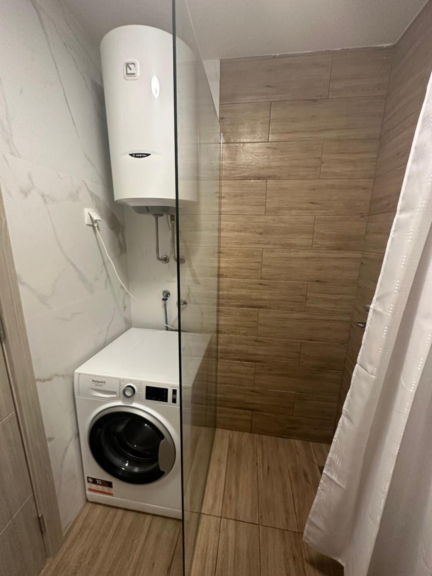 Luxury Apartments D&B Подгорица Екстериор снимка