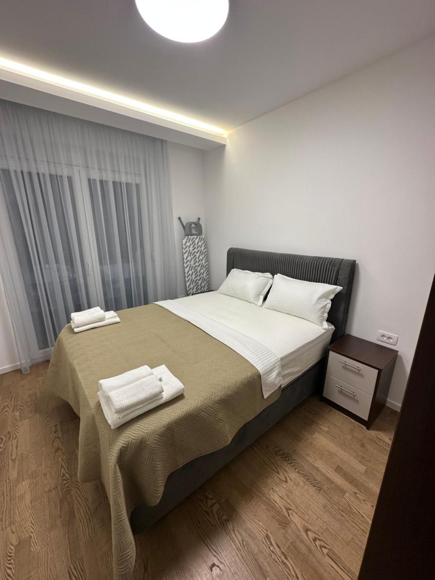 Luxury Apartments D&B Подгорица Екстериор снимка