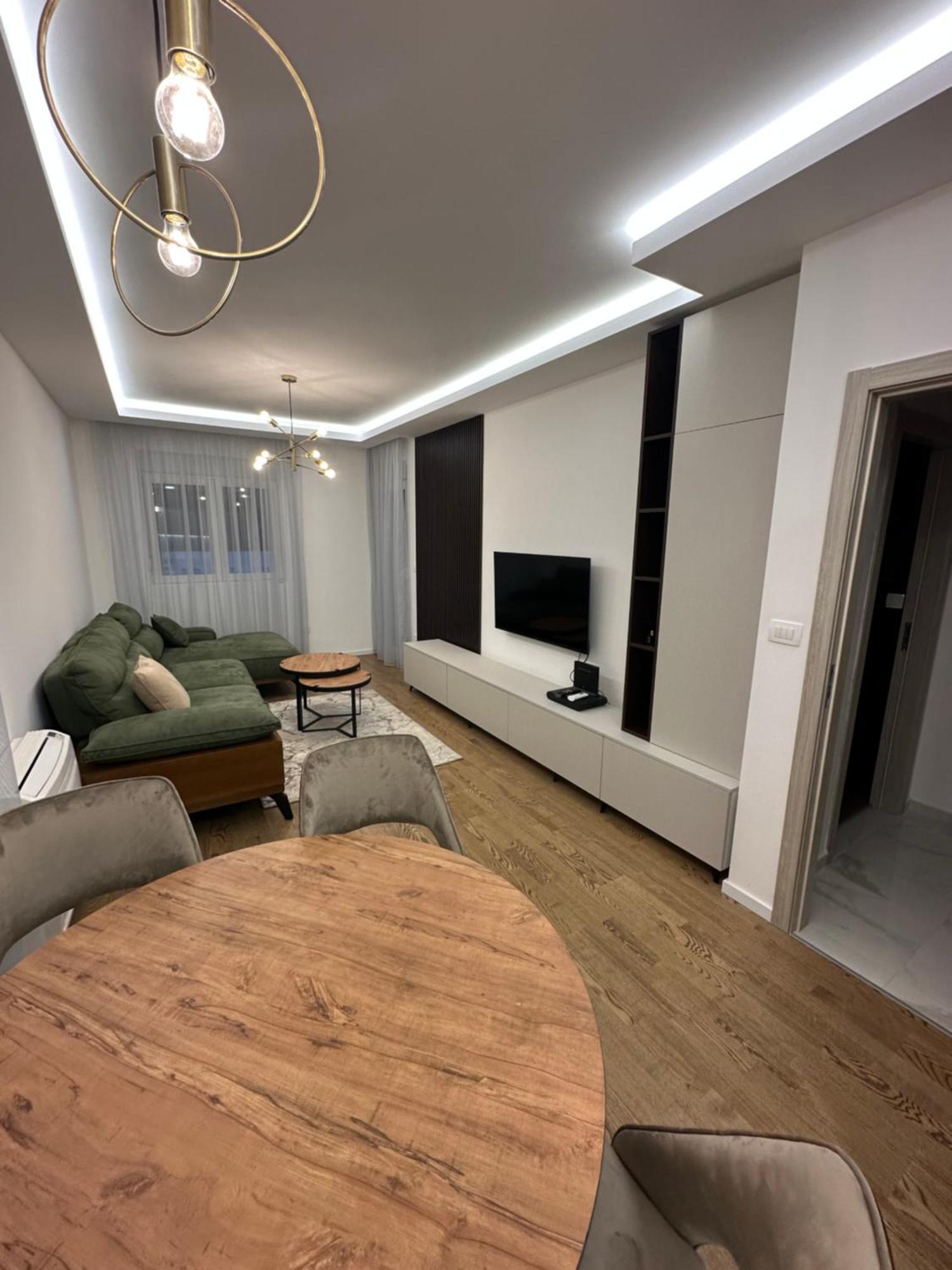 Luxury Apartments D&B Подгорица Екстериор снимка
